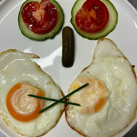 Rhin Szálloda
